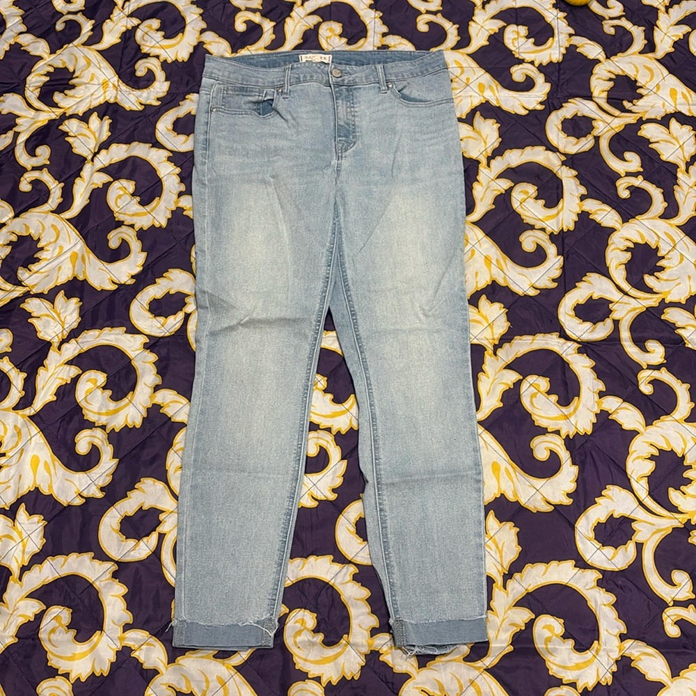 Harper Image Jeans Mid Rise Skinny Jeans